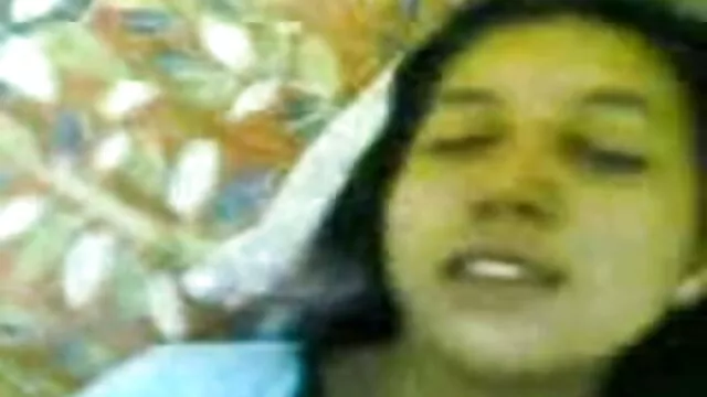 È tempo di fare un massaggio alla mia figa più video hard con nonne stretta