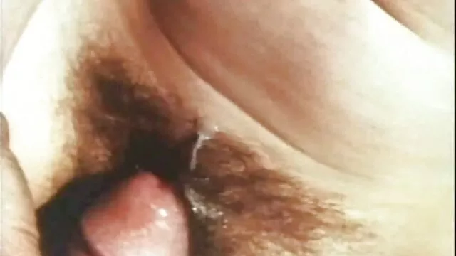 Ragazza amatoriale nonne e nipoti porno con Gola profonda 18 anni e vuole scopare