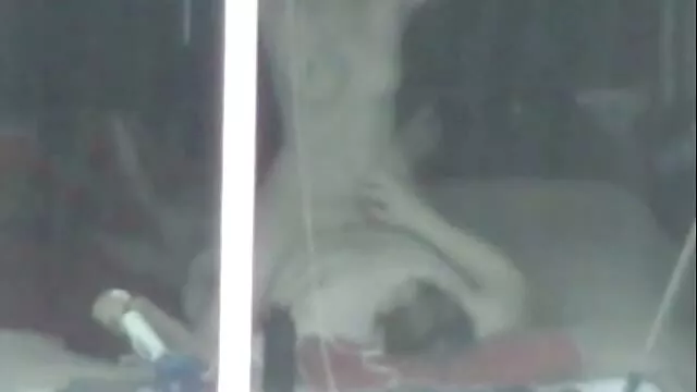 babes Gola profonda vestita donne e nonne troie napoletane uomini nudi boner in ufficio