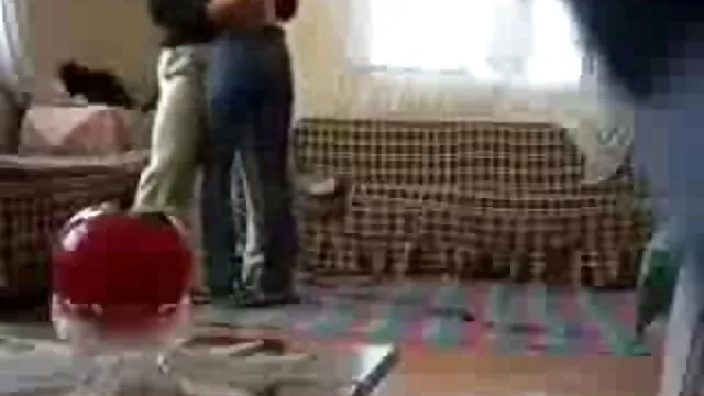 Sporca puttana Tory Lane colpi il suo cazzo vecchia pompini veloce e duro fino a che egli cums il suo diritto in bocca