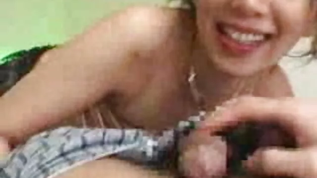 Puppet mastica nonne troie con giovani la figa della moglie, mentre il cazzo scopa il suo doggy