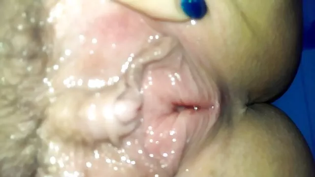 bruna tranny vecchie porn tube mostra le tette appuntite e diteggiatura weenie