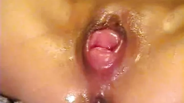 Carino Giapponese babe riscalda il suo video gratis nonne porche vajayjay con giocattoli