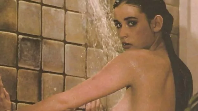 biondo ragazza nonne italiane tube sesso vittima è palla imbavagliata e pugno