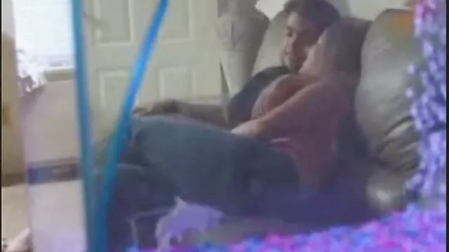 Ebano Bethany Benz succhia la videoporno vecchie figa Lattea