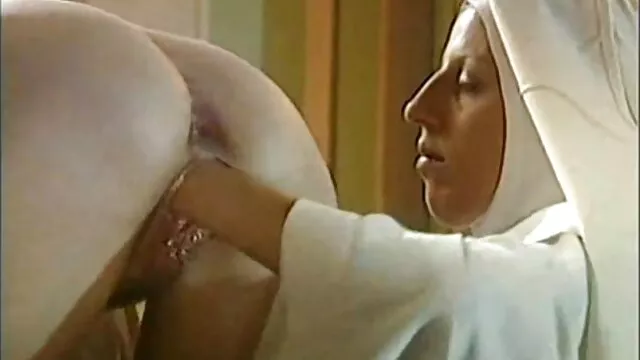 bionda dopo l'operazione trans donne vecchie pompinare dita e giocattoli manicotto
