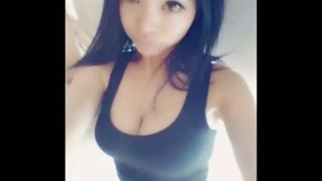 Ragazza carina Cherie DeVille prende un grosso cazzo in pantaloni nonne molto troie