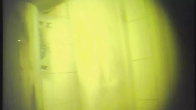 Ebano Skyler Nicole nonne poeno cerca anale con enorme tubo a gloryhole